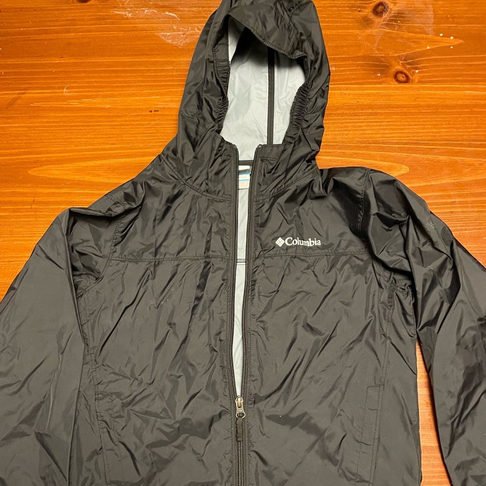 Medium Columbia Women’s Rain Coat